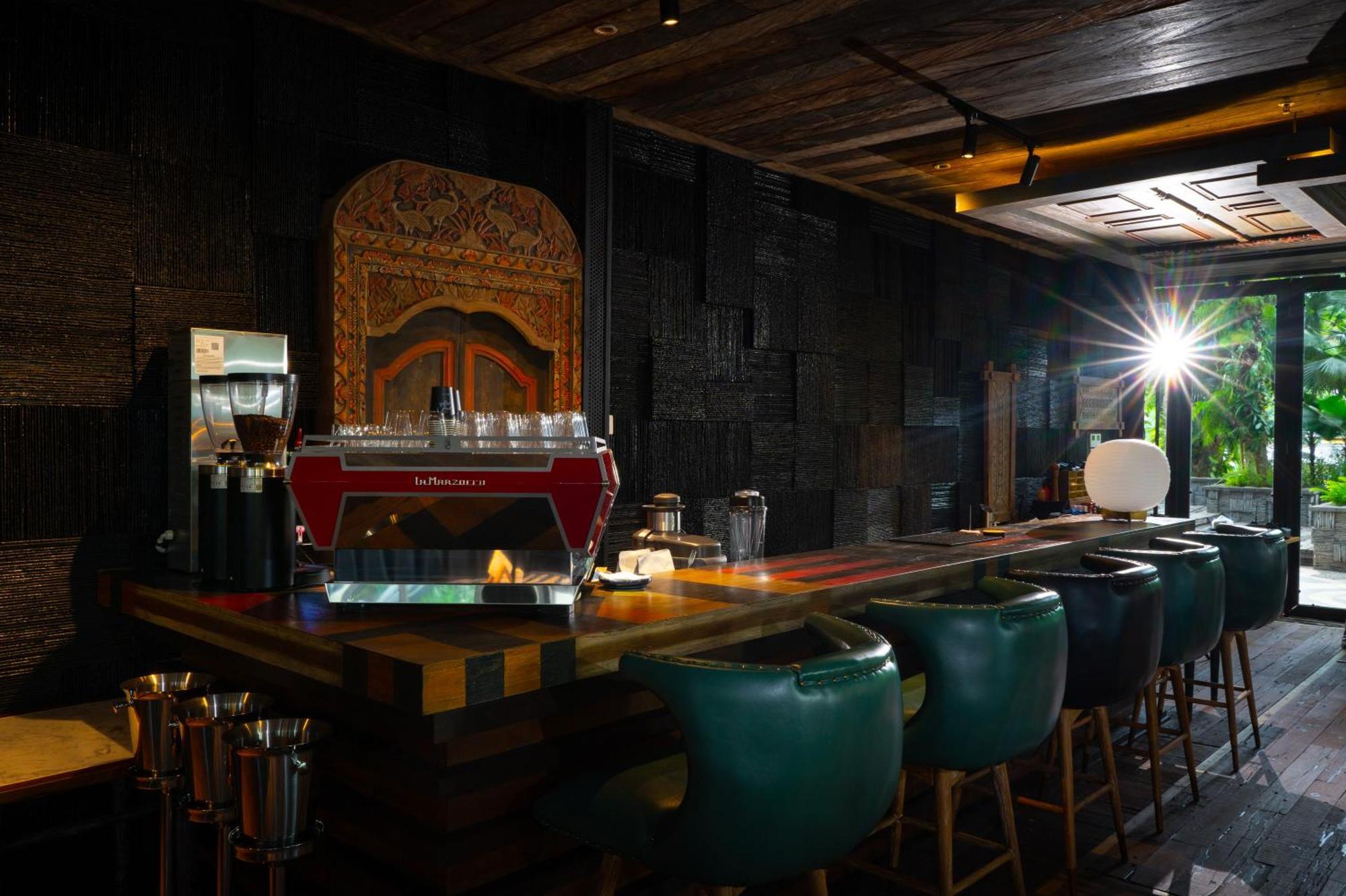 The Orient Jakarta, A Royal Hideaway Hotel