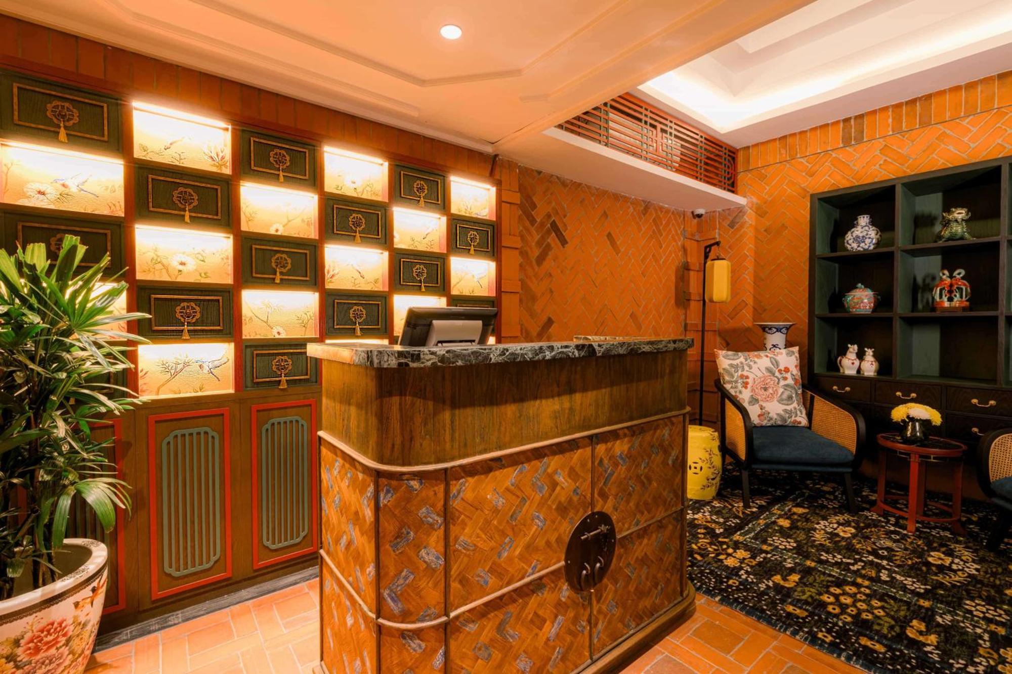 The Orient Jakarta, A Royal Hideaway